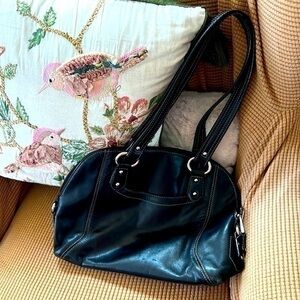 Tignanello Italian leather purse chain link interior design, perfect size bag